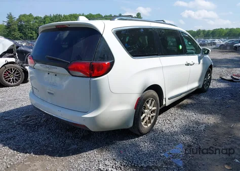2020 Chrysler Pacifica Touring L z USA, uszkodzony, nr VIN 2C4RC1BG9LR157275